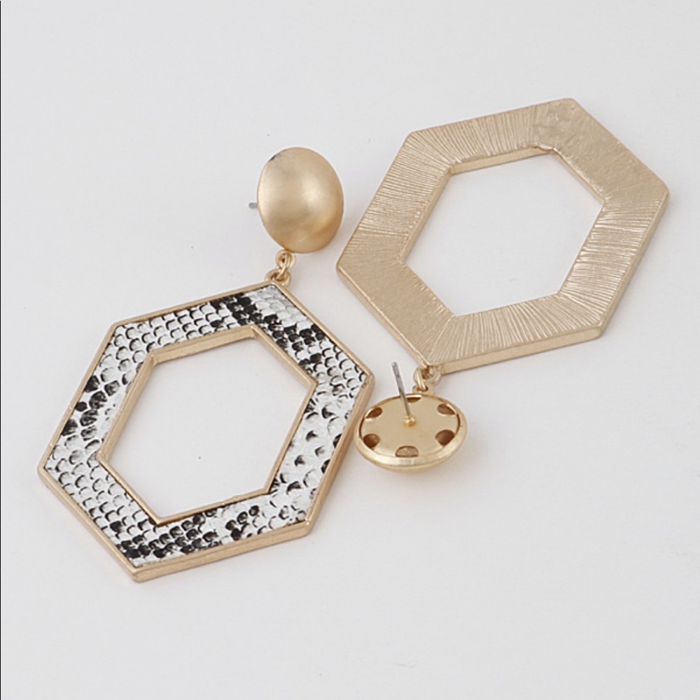 Armora’s | Snake Skin Print Earrings - Picture 2 of 2